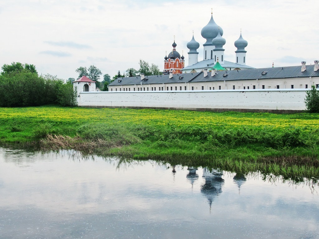 https://content.foto.my.mail.ru/list/s1_62/42360/h-42561.jpg