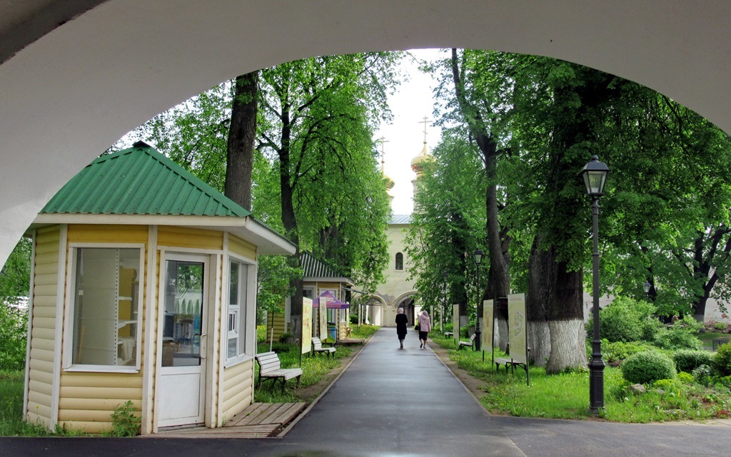https://content.foto.my.mail.ru/list/s1_62/42398/h-42409.jpg