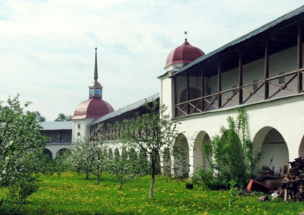 https://content.foto.my.mail.ru/list/s1_62/42398/h-42424.jpg