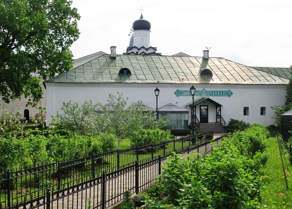 https://content.foto.my.mail.ru/list/s1_62/42398/h-42426.jpg