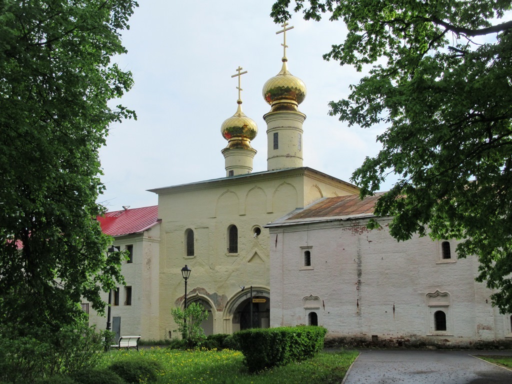 https://content.foto.my.mail.ru/list/s1_62/42398/h-42430.jpg