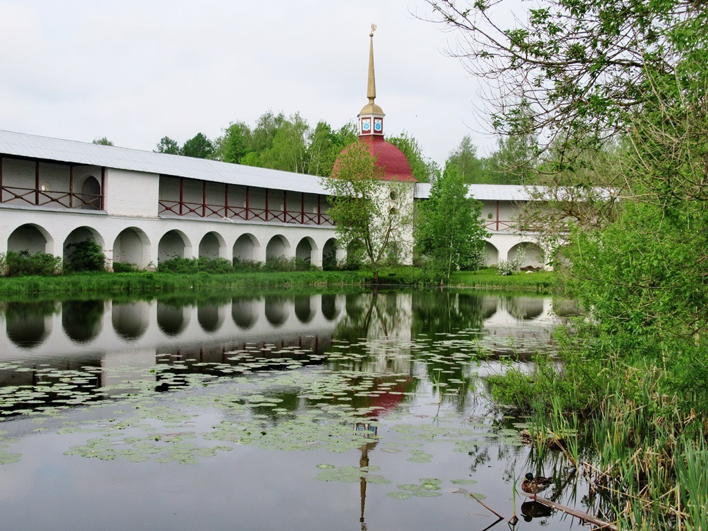 https://content.foto.my.mail.ru/list/s1_62/42398/h-42433.jpg
