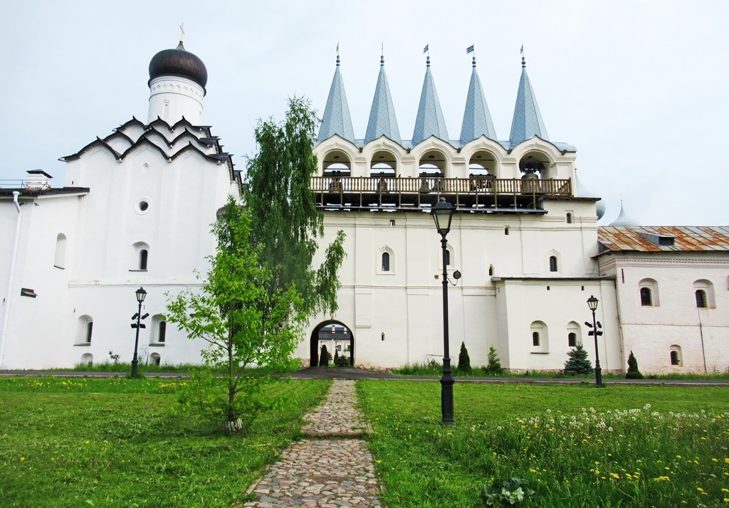 https://content.foto.my.mail.ru/list/s1_62/42398/h-42435.jpg