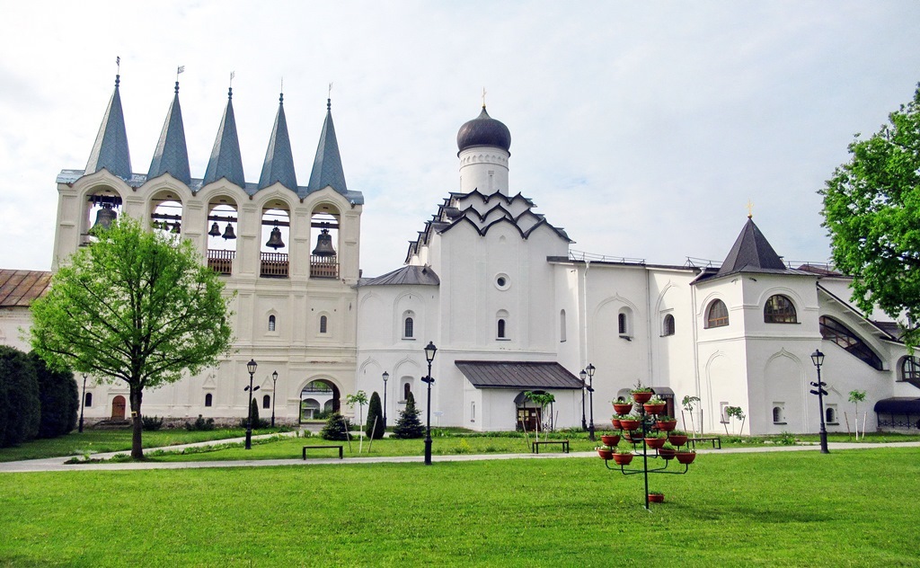 https://content.foto.my.mail.ru/list/s1_62/42398/h-42446.jpg