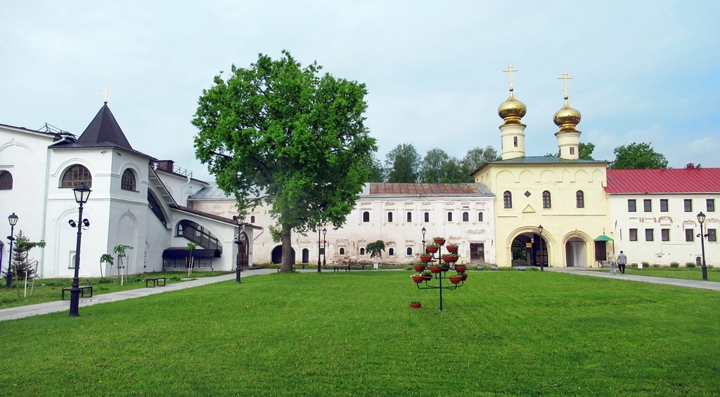 https://content.foto.my.mail.ru/list/s1_62/42398/h-42447.jpg
