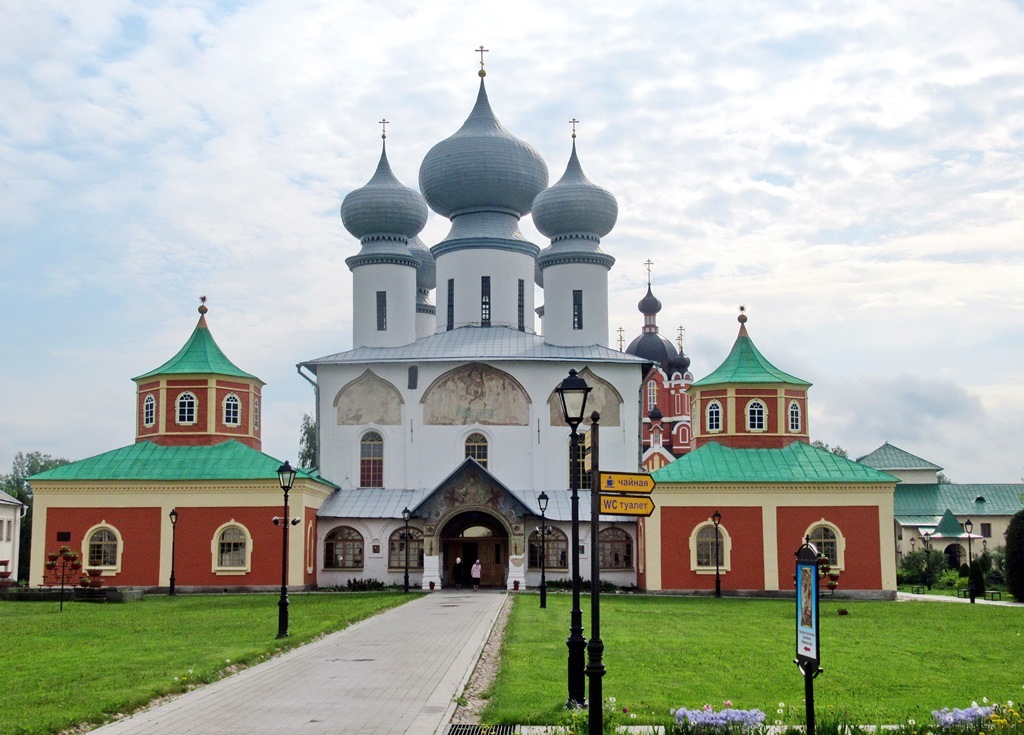 https://content.foto.my.mail.ru/list/s1_62/42398/h-42461.jpg