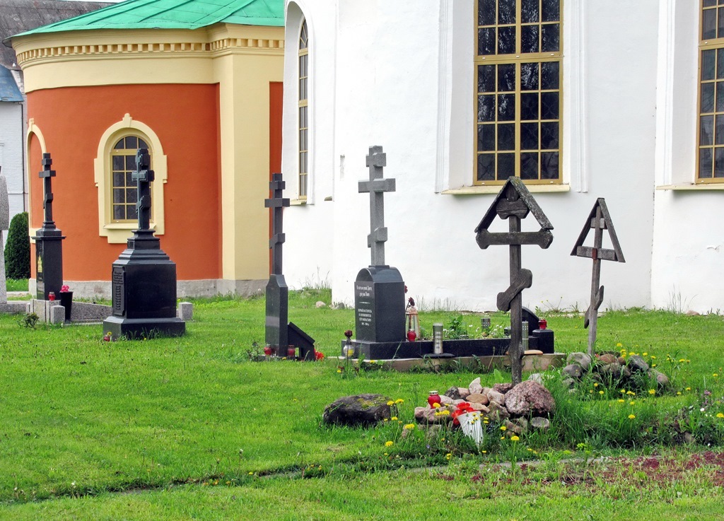 https://content.foto.my.mail.ru/list/s1_62/42398/h-42462.jpg