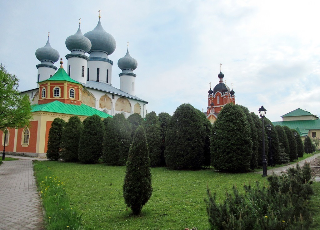 https://content.foto.my.mail.ru/list/s1_62/42398/h-42466.jpg