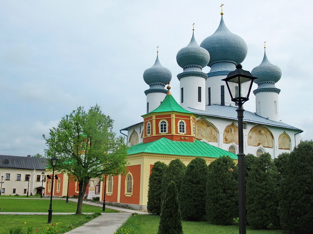 https://content.foto.my.mail.ru/list/s1_62/42398/h-42468.jpg