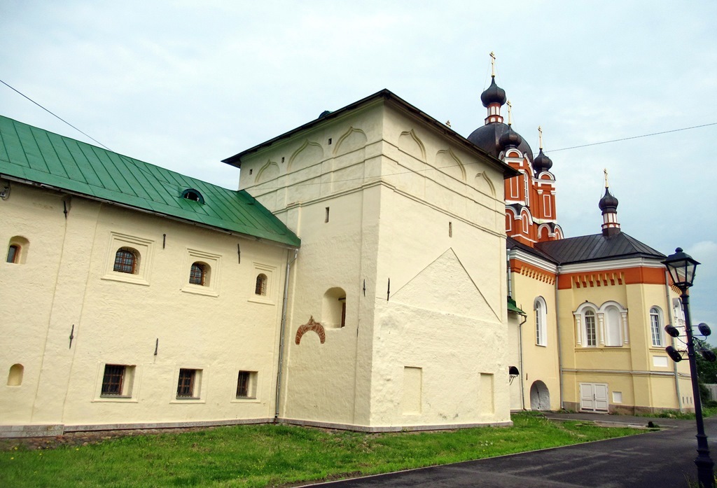 https://content.foto.my.mail.ru/list/s1_62/42398/h-42507.jpg