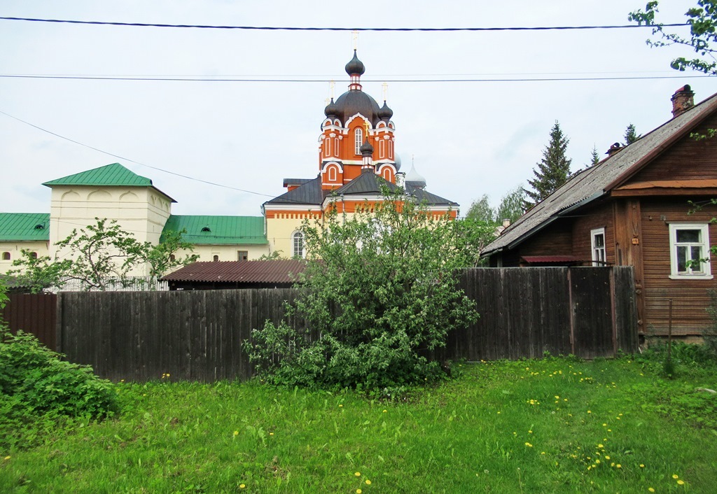 https://content.foto.my.mail.ru/list/s1_62/42398/h-42512.jpg