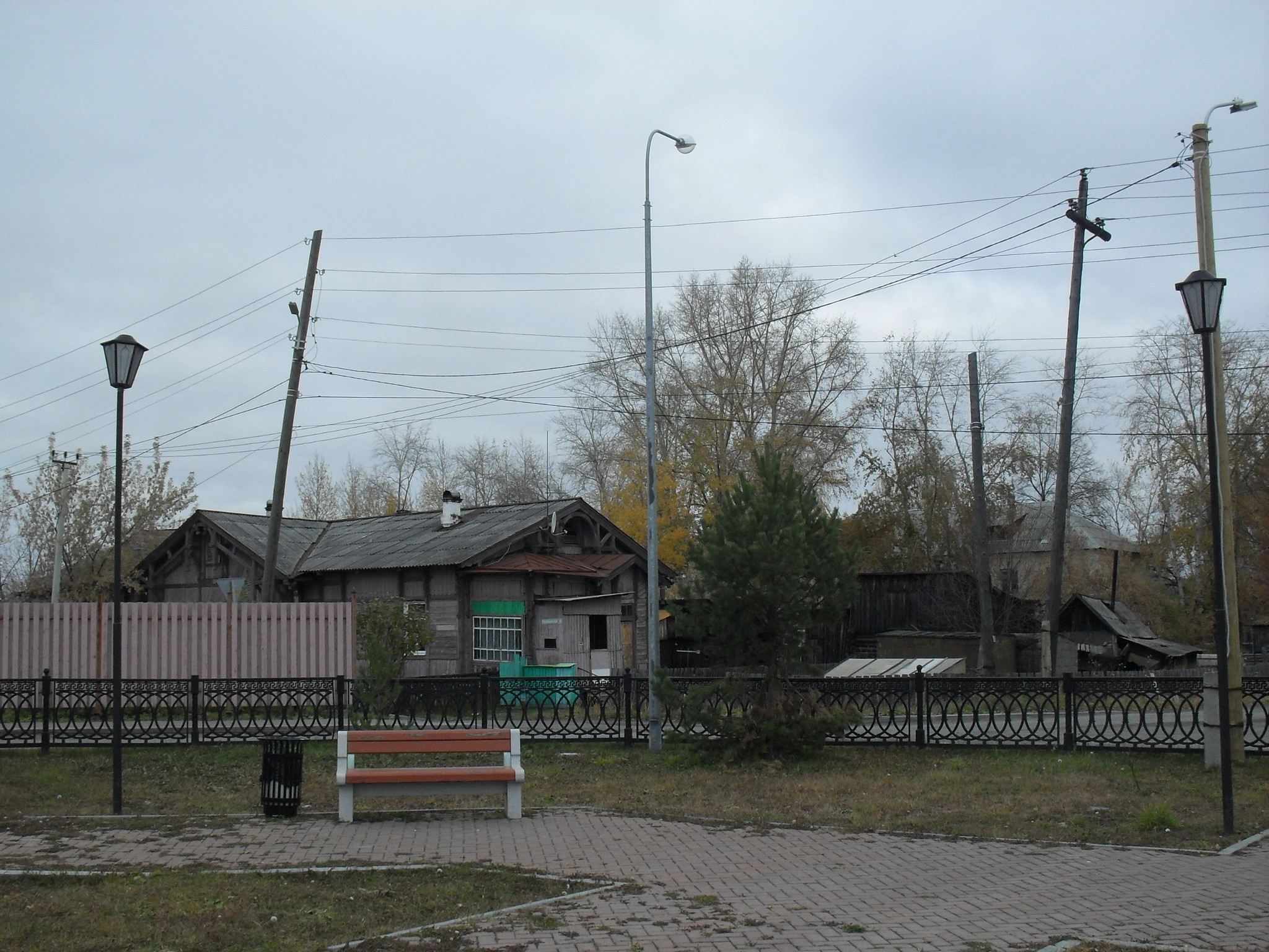 Верхотурье. Вокзал и город.