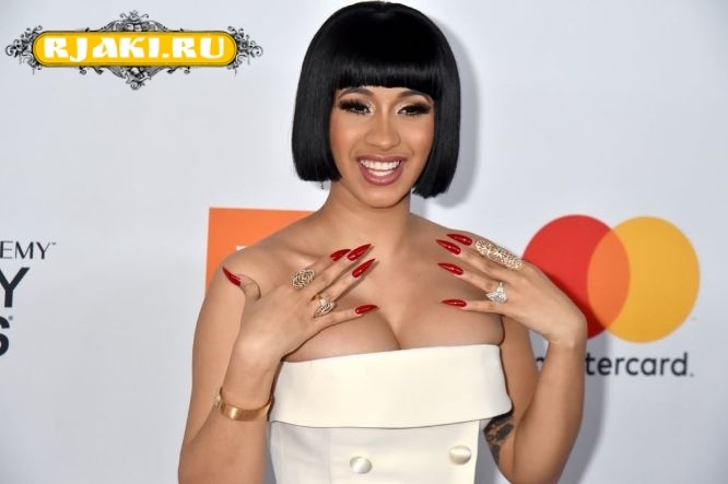 49 горячих фотографий Cardi, которые просто поражают 49 горячих фотографий Cardi, которые просто поражают