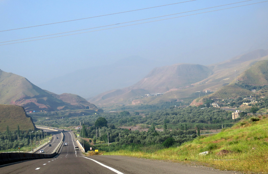 Энзели-Тегеранское шоссе. Первая русская автодорога. природа,транспорт,дорожное,Иран,индустриальный гигант