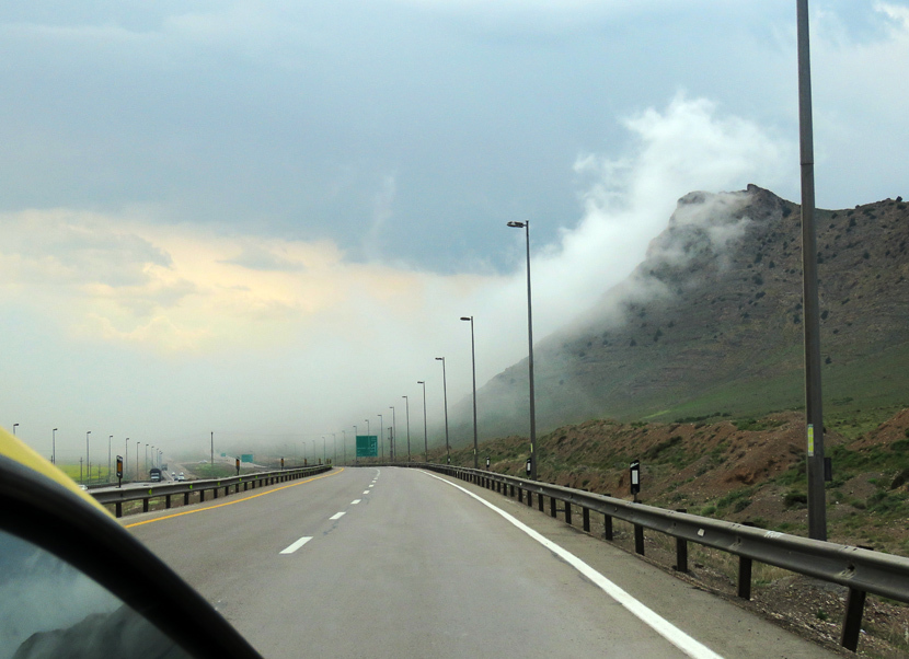 Энзели-Тегеранское шоссе. Первая русская автодорога. природа,транспорт,дорожное,Иран,индустриальный гигант