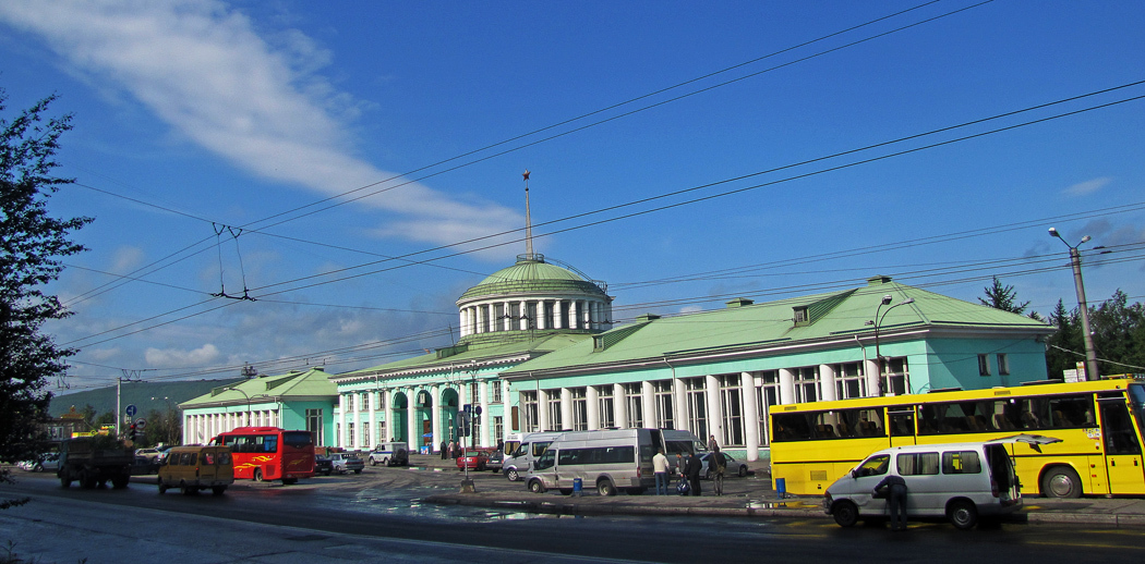 Мурманск. Часть 1: вокзал, причал и Ленин 