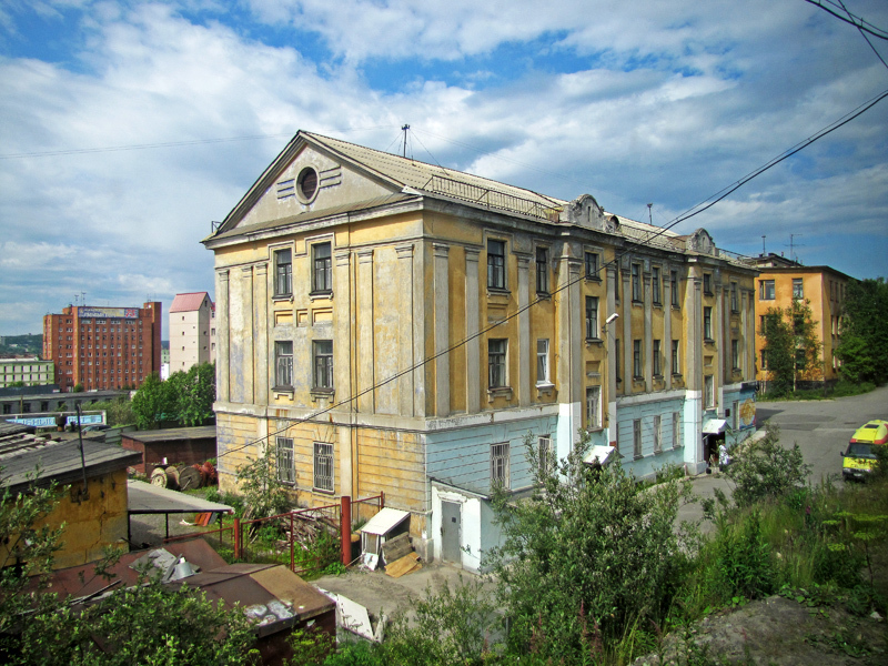 Мурманск. Часть 1: вокзал, причал и Ленин 