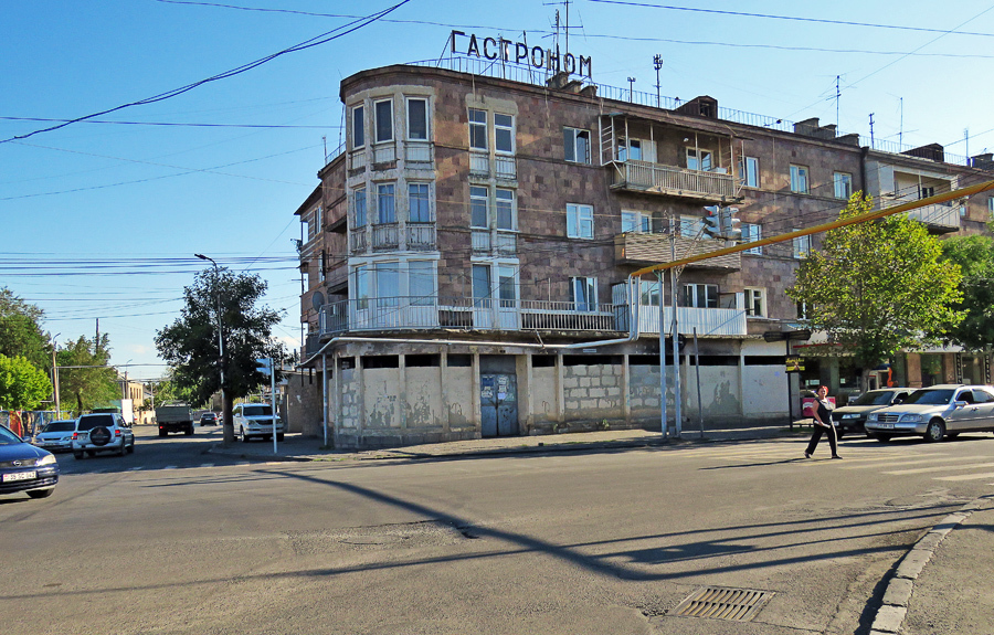 Вагаршапат. Часть 2: город и дорога до Еревана Армения,дорожное