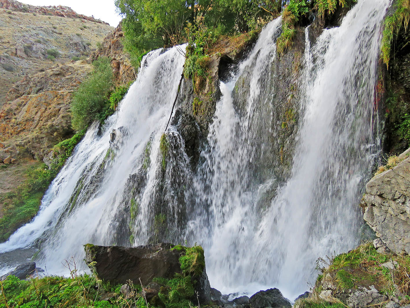 Армения Сисиан водопад