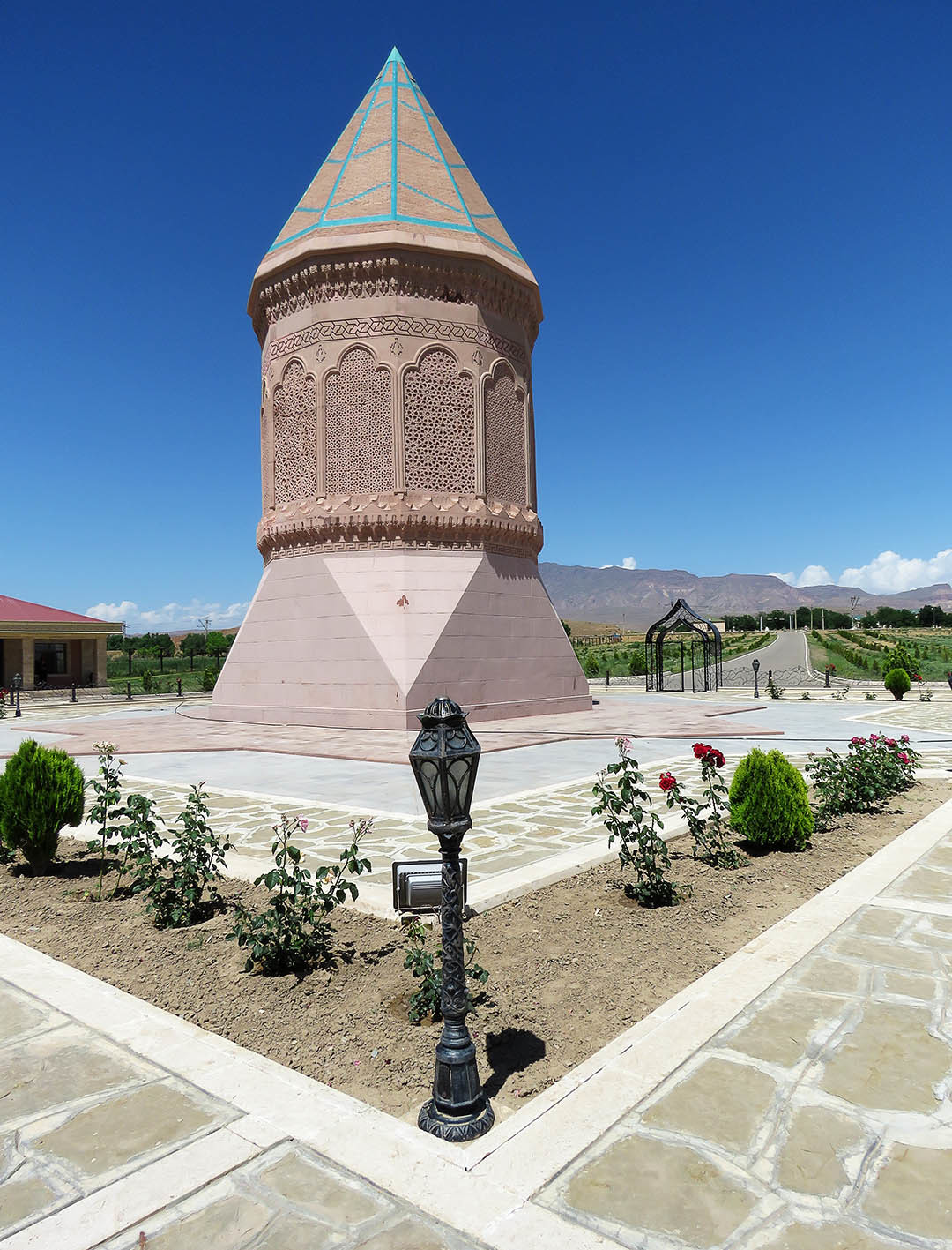 джульфа азербайджан бывший военный городок