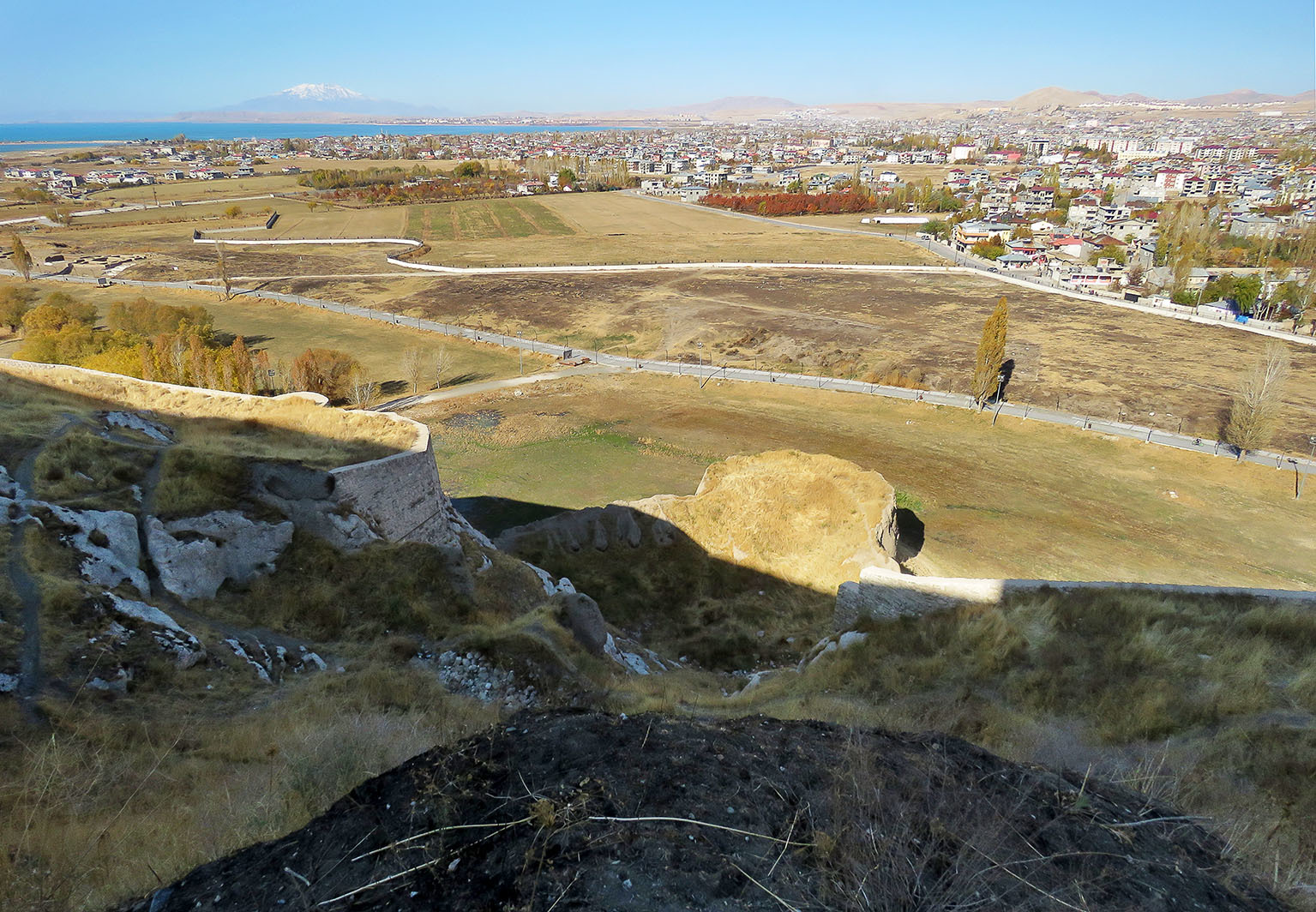 Ван. Часть 2: Ванская скала замки-крепости,Турция,дорожное