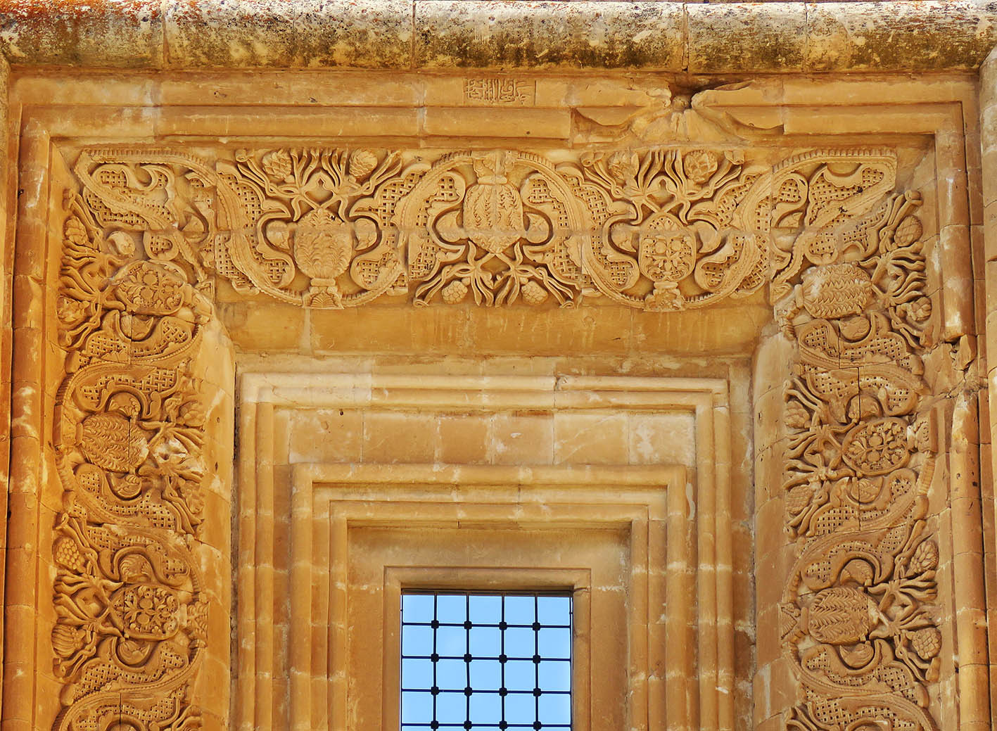 Баязет. Часть 2: дворец Исхак-паши замки-крепости,"Зона заражения",Турция,дорожное,деревянное