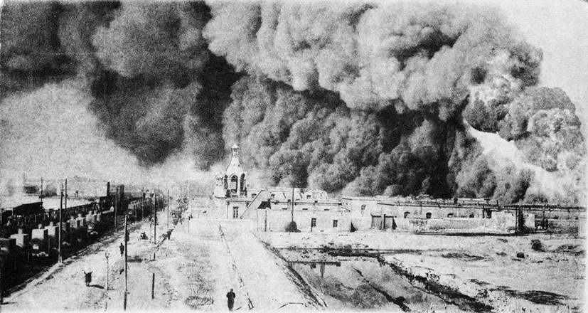 В честь кого назвали город баку. Пожар в Баку. Пожар в Баку 1901. Черный город Баку. Пожар в Баку 1905 год.