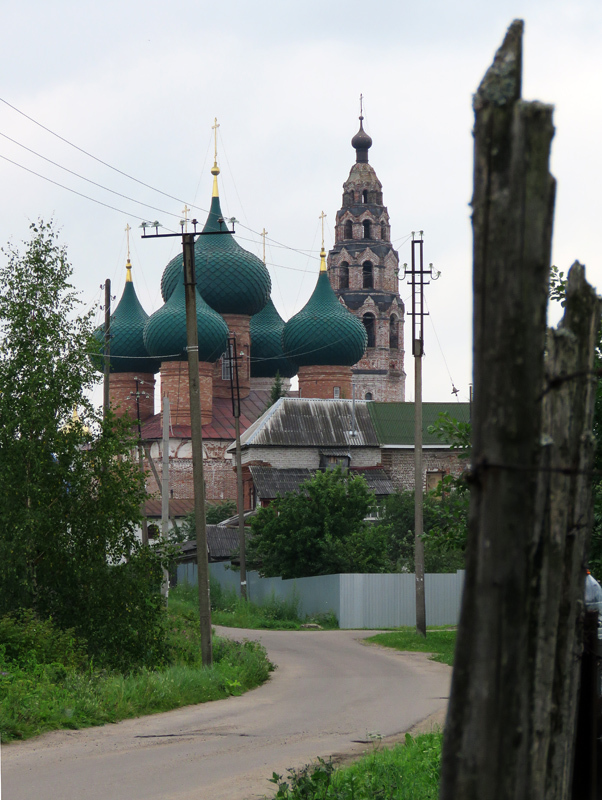 Великое село с маленьким кремлём замки-крепости