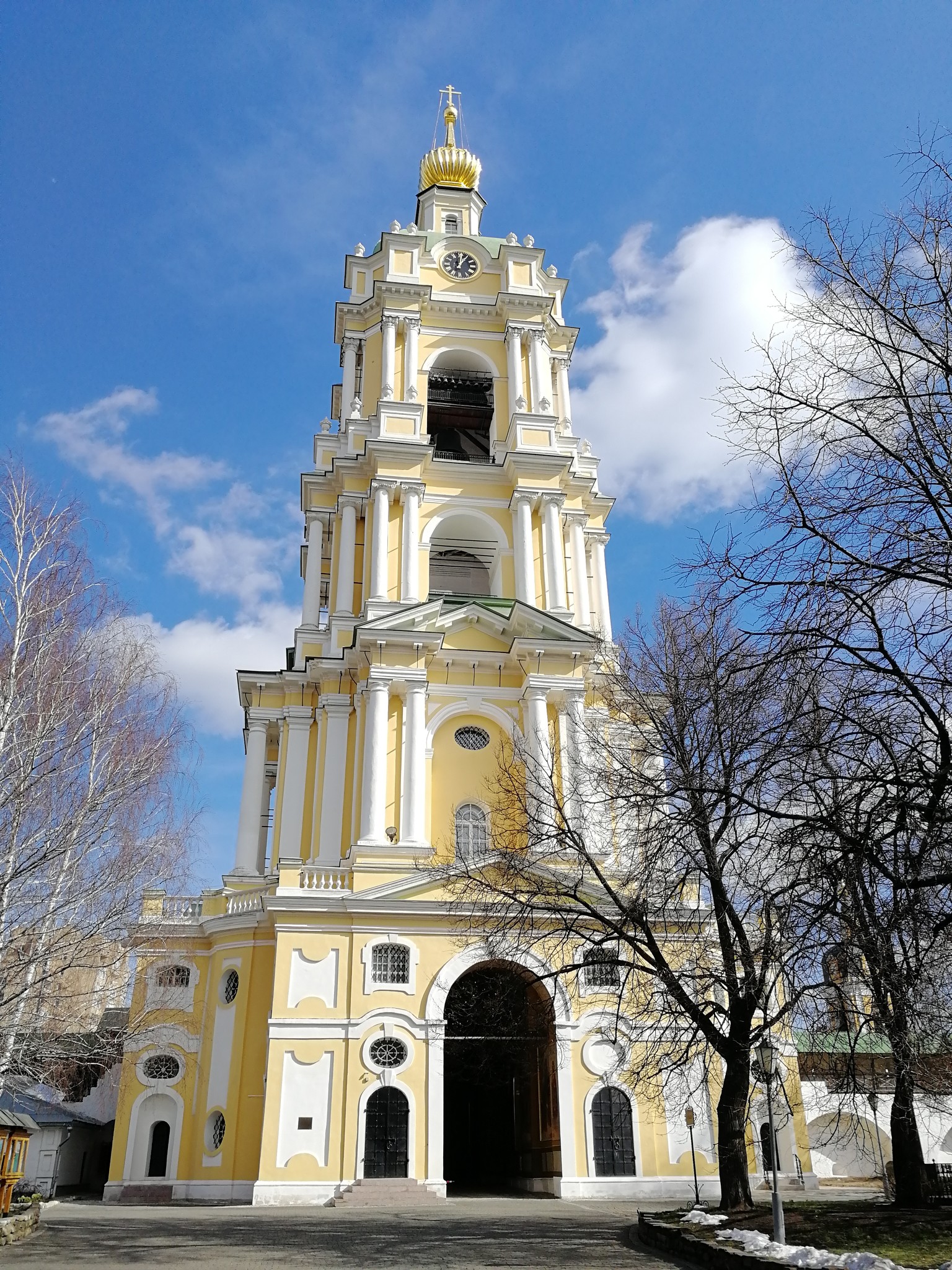 Новоспасский монастырь и мастерская старинных тканей 18.03