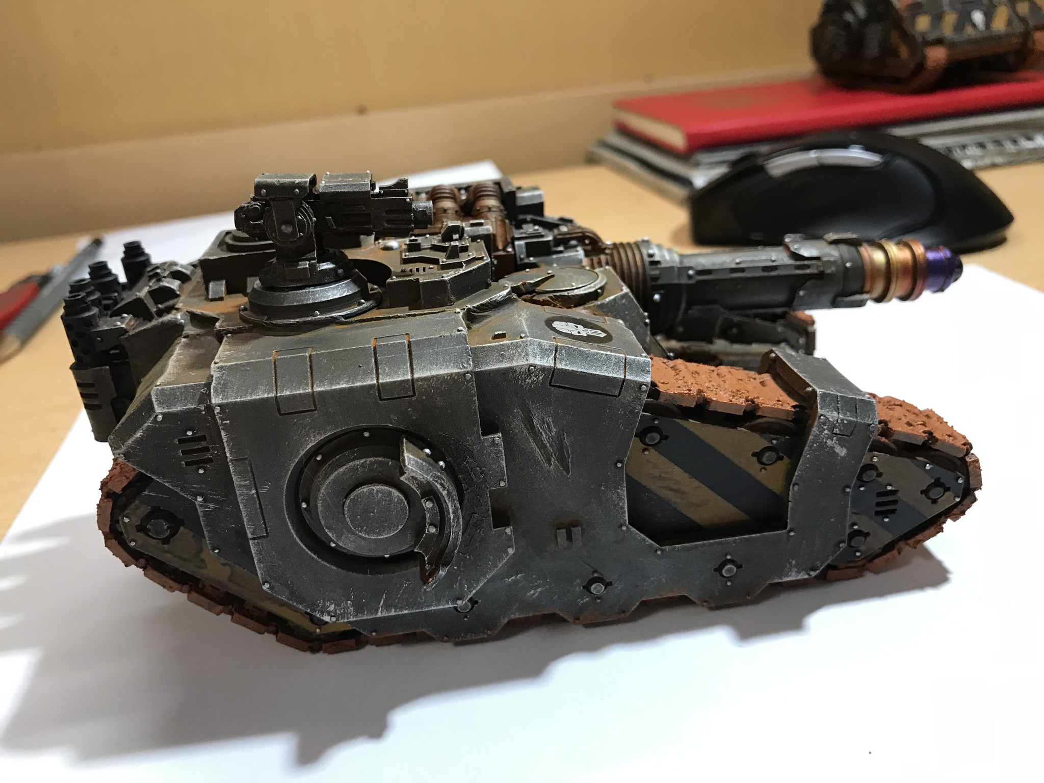 h-439.jpg