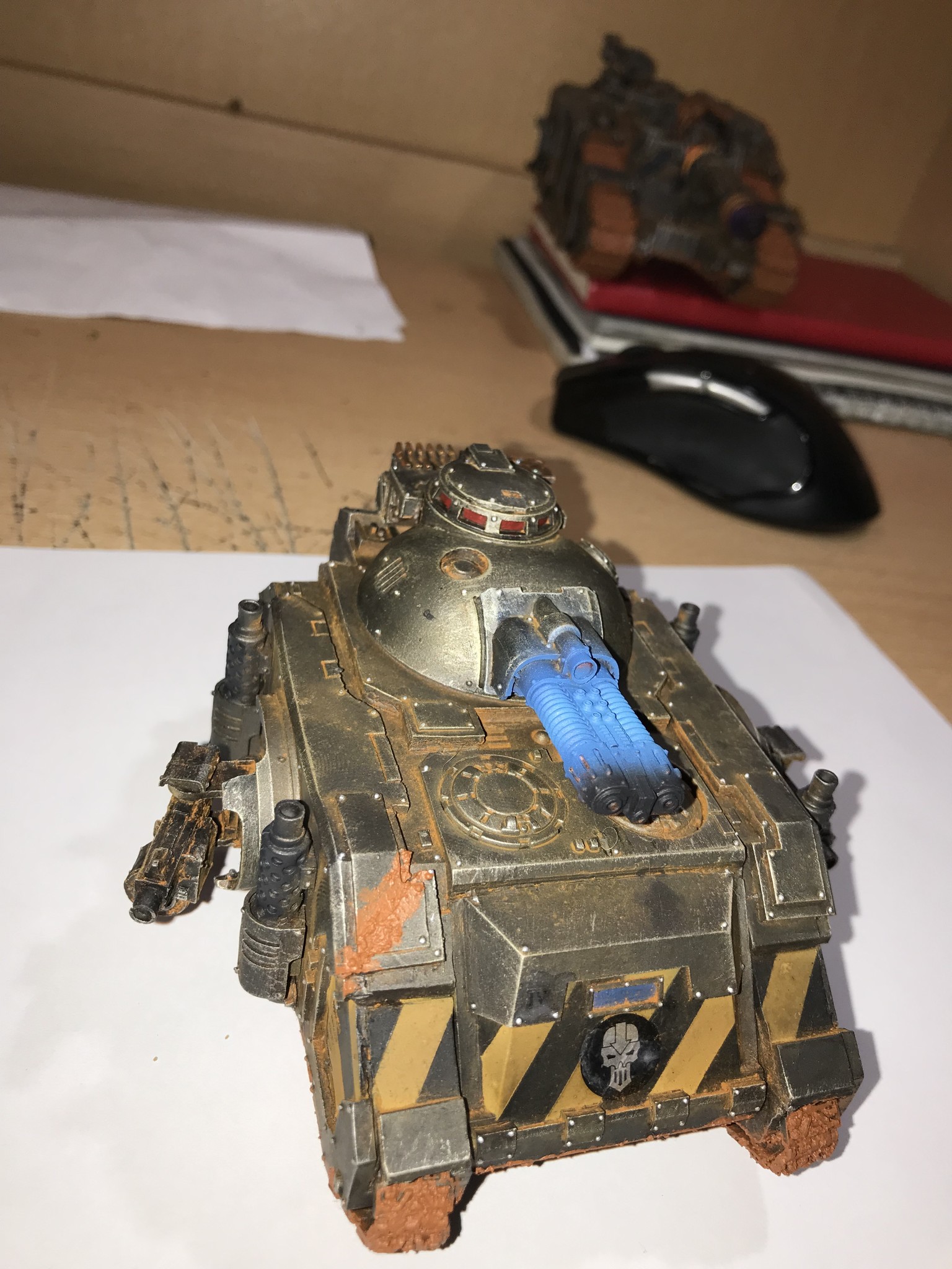 h-445.jpg