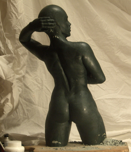Обнаженная женщина - новые изменения в скульптуре