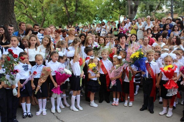 Песня первая парта первый звонок