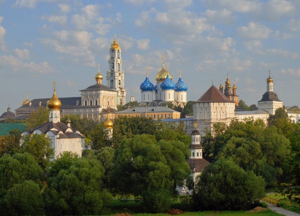 Курский посад. Пафнутьевский корпус Троице-Сергиевой Лавры. Сергиев Посад путешествие. Посад это. Фотообои на стену Сергиевом Посаде.