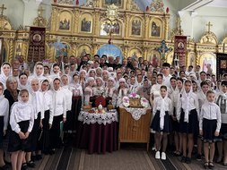 Lumina lui Hristos luminează tuturor – un festival pascal în blagocinia Sîngerei, desfășurat în satul Chișcăreni