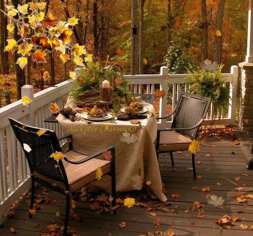 Осенняя веранда. Осень веранда. Уютная веранда с видом осень. Осень дом веранда.