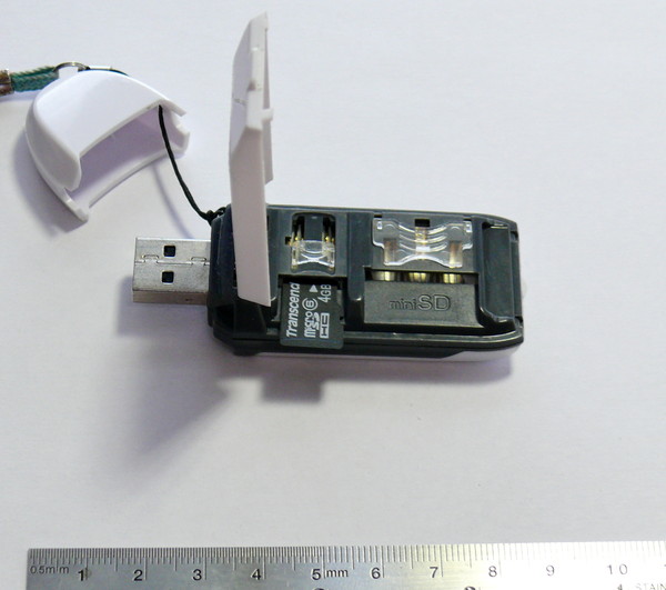 SD-SDHC-4_cardreader-2