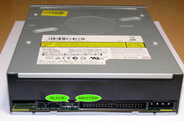 Master-slave-2-CDROM label