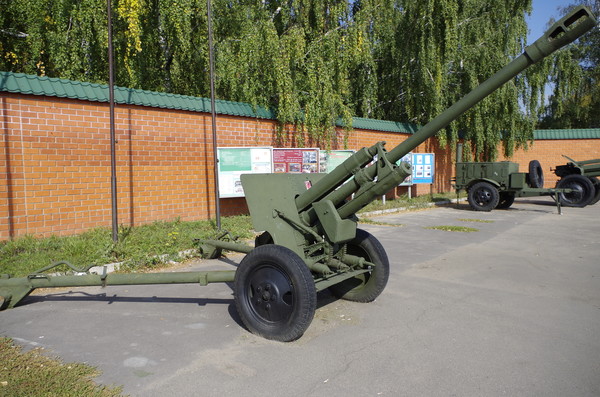 76-мм дивизионная противотанковая пушка ЗИС-3