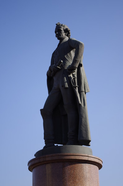 Памятник А.В. Суворову — скульптура в честь великого русского полководца, генералиссимуса Александра Васильевича Суворова на одноимённой площади в Москве