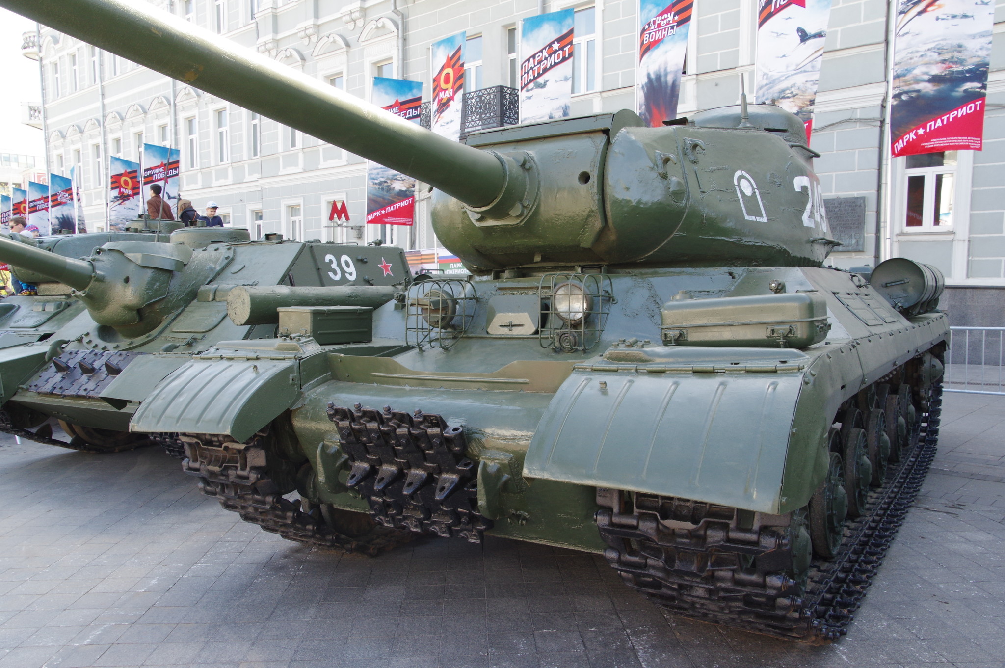 Ис m. Танк ИС-2м. ИС-2 тяжёлый танк. Ис2. Трофейные танки ИС 2.