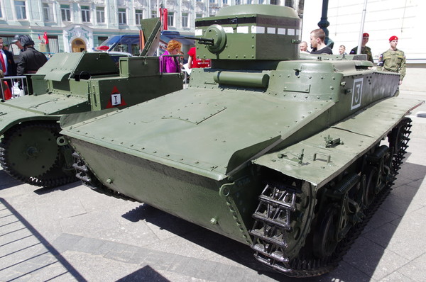 Малый плавающий танк Т-37А
