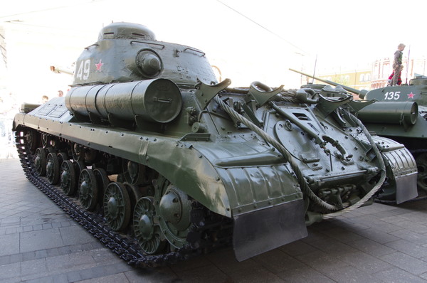 Тяжёлый танк ИС-2М