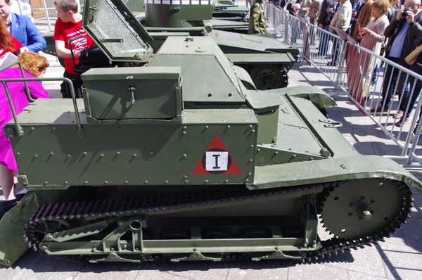 Танкетка Т-27 на выставке «Оружие Победы» на Сапожковской площади