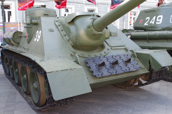 Самоходная артиллерийская установка СУ-100