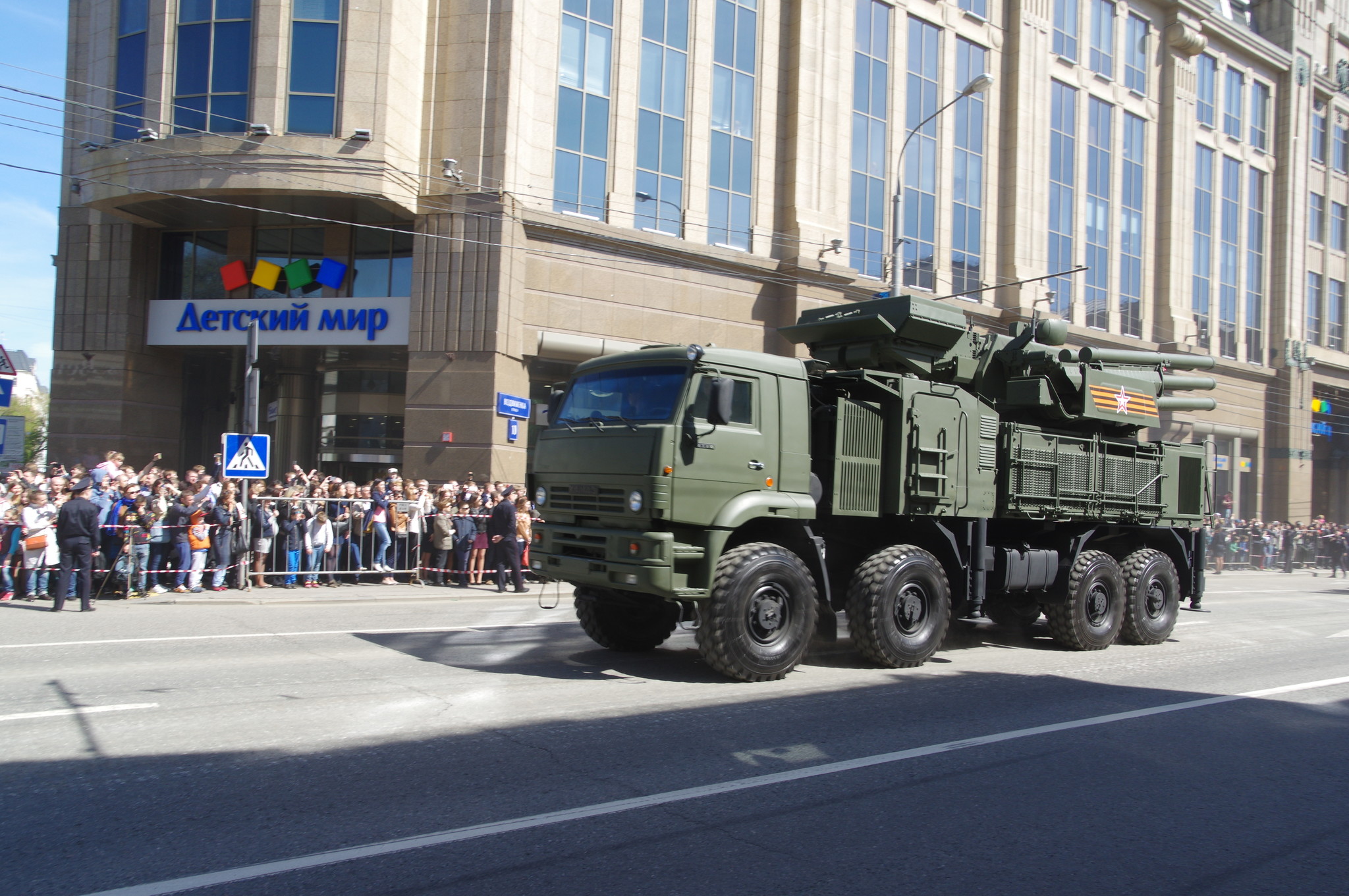 Зенитный ракетно-пушечный комплекс «Панцирь-С1»