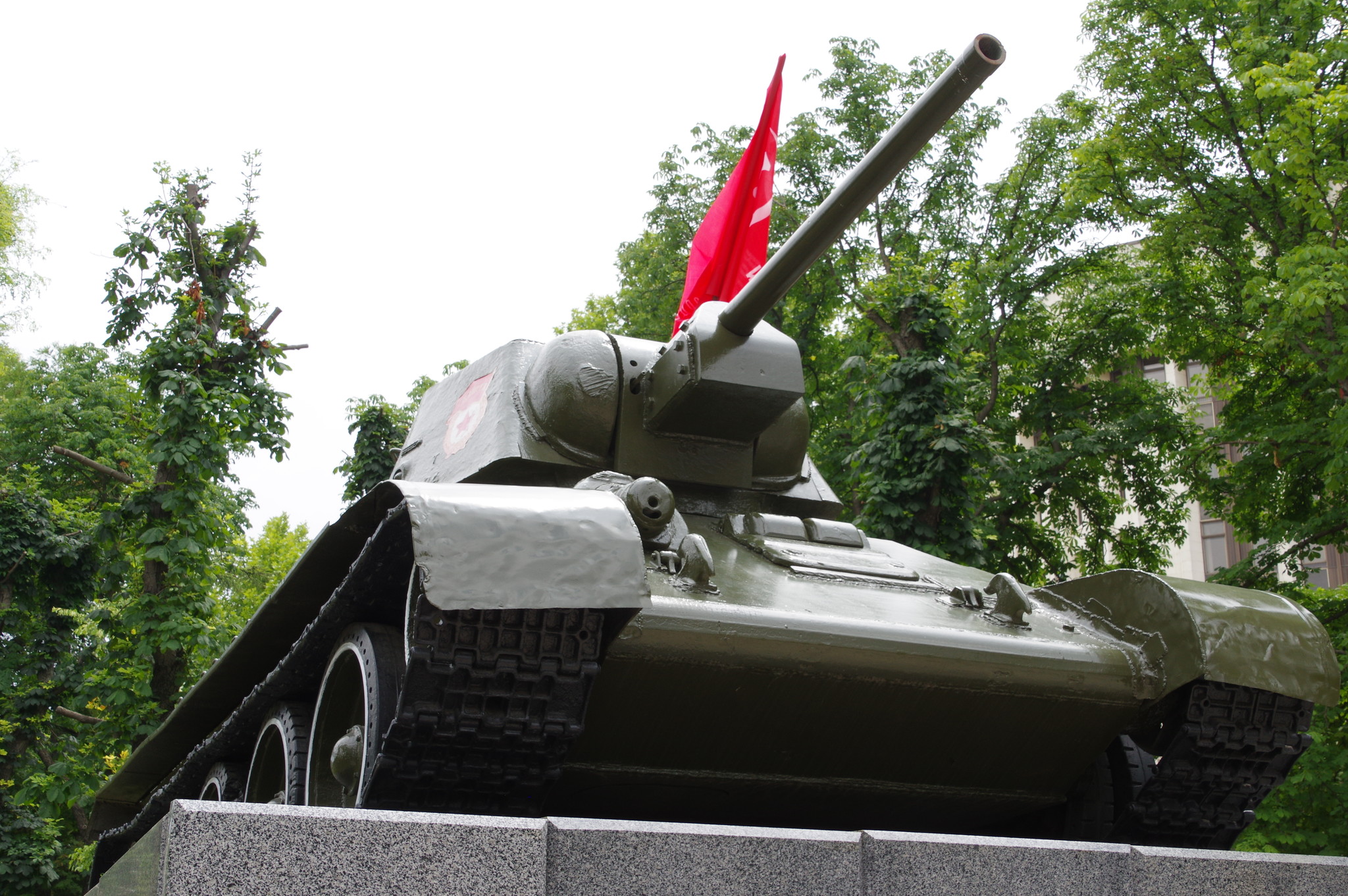 анк ОТ-34 с бортовым номером 201 в Сквере Победы города Симферополь