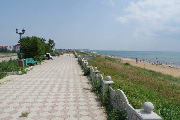 Береговое — село на юго-восточном побережье Крыма