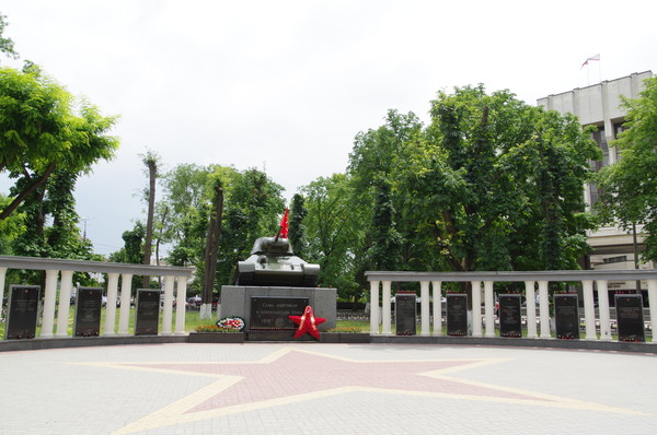 Танк-памятник освободителям Симферополя — танк-памятник Великой Отечественной войны, установленный в 1944 году в Симферополе в Пионерском парке (ныне сквер Победы) в честь освободителей города
