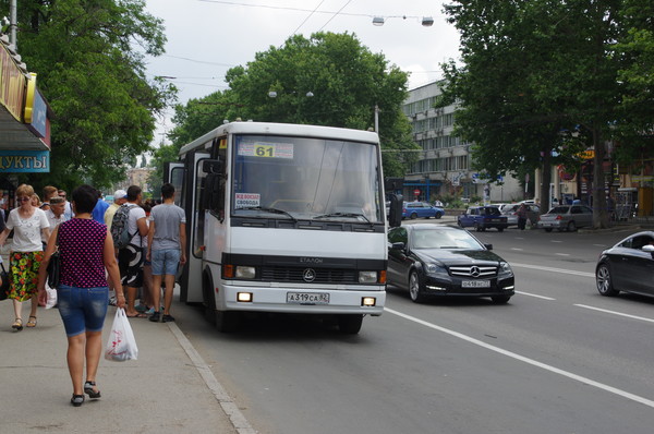 Крым, город Симферополь, улица Гагарина